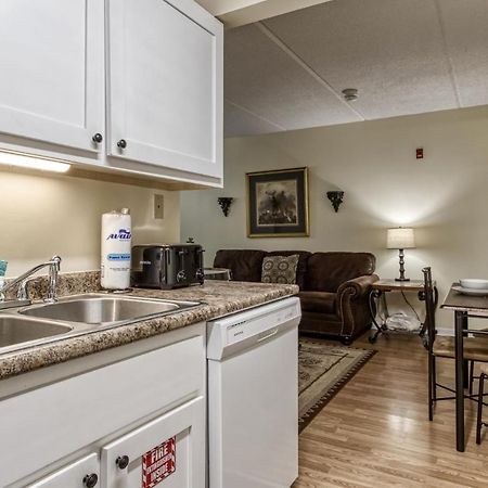 Gatlinburg Towers Condo Unit 501 - Great Location! Close To Town! Condo エクステリア 写真